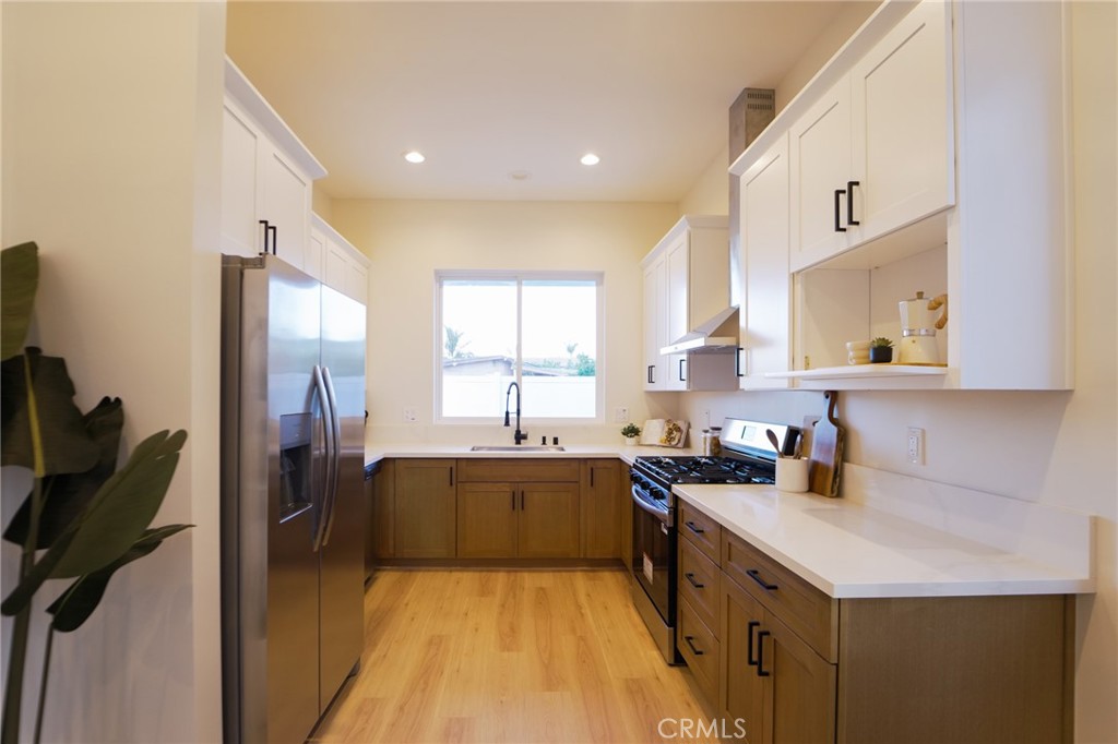 630 N Juniper Street Property Photo 8