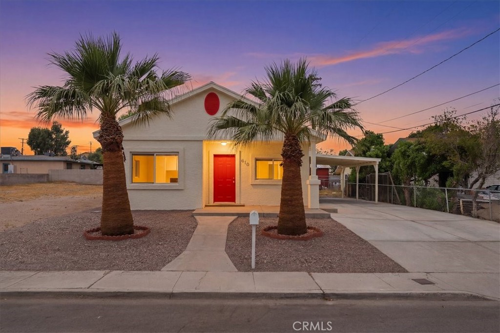 610 Quivera Property Photo 1