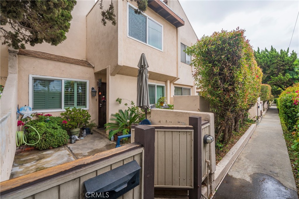 16710 Orange Ave. A1 Property Photo 1