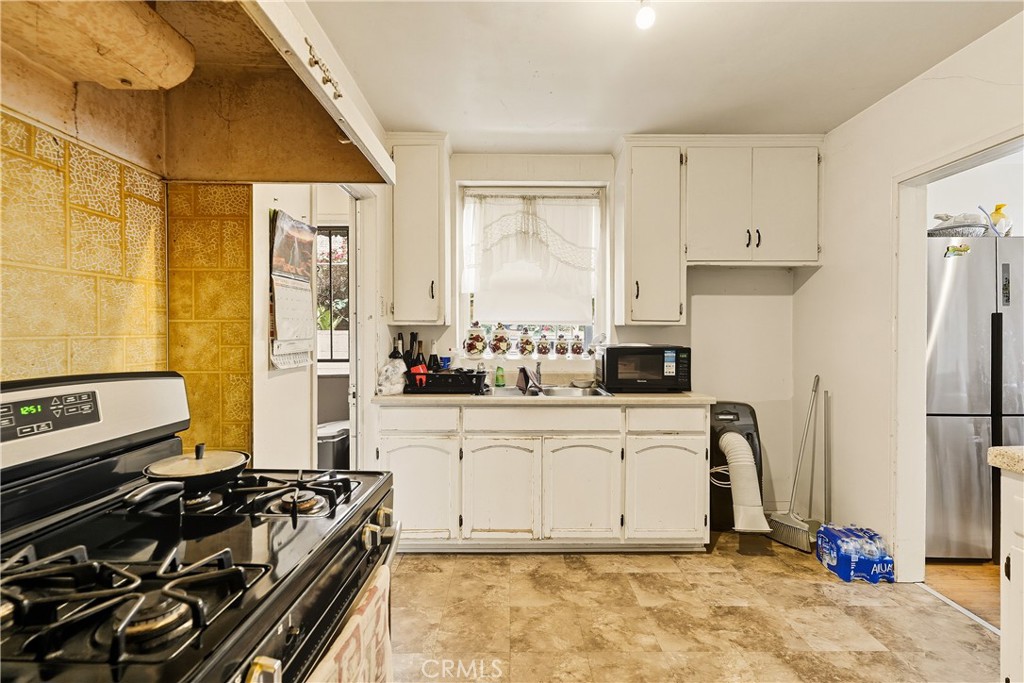 7015 Templeton Property Photo 45