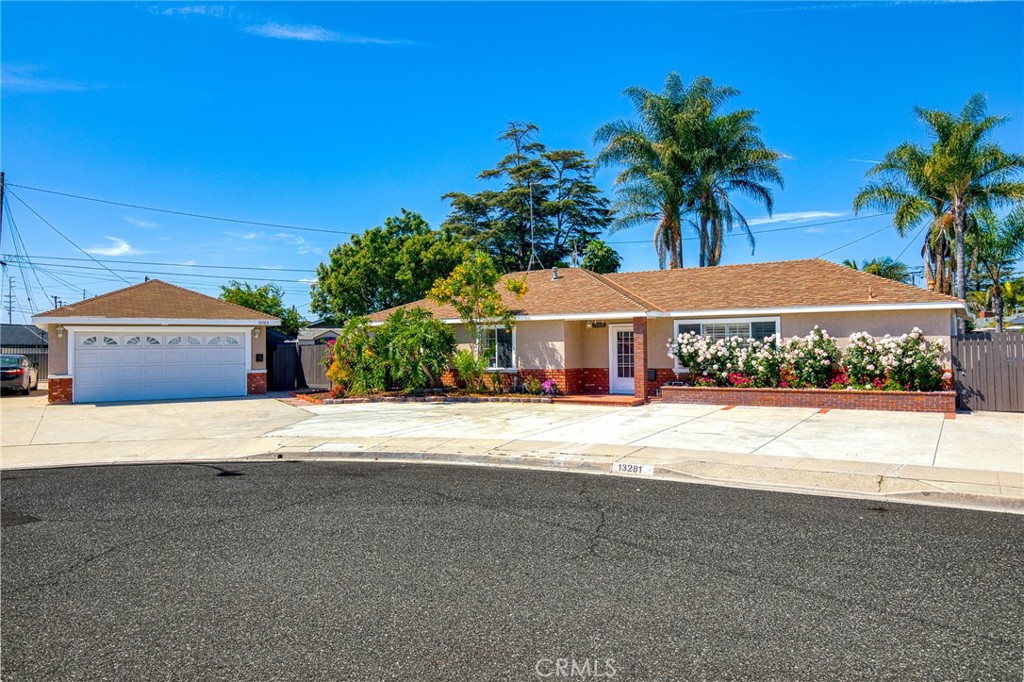 13281 Mono Place Property Photo 2