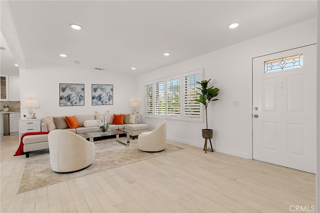 13281 Mono Place Property Photo 9