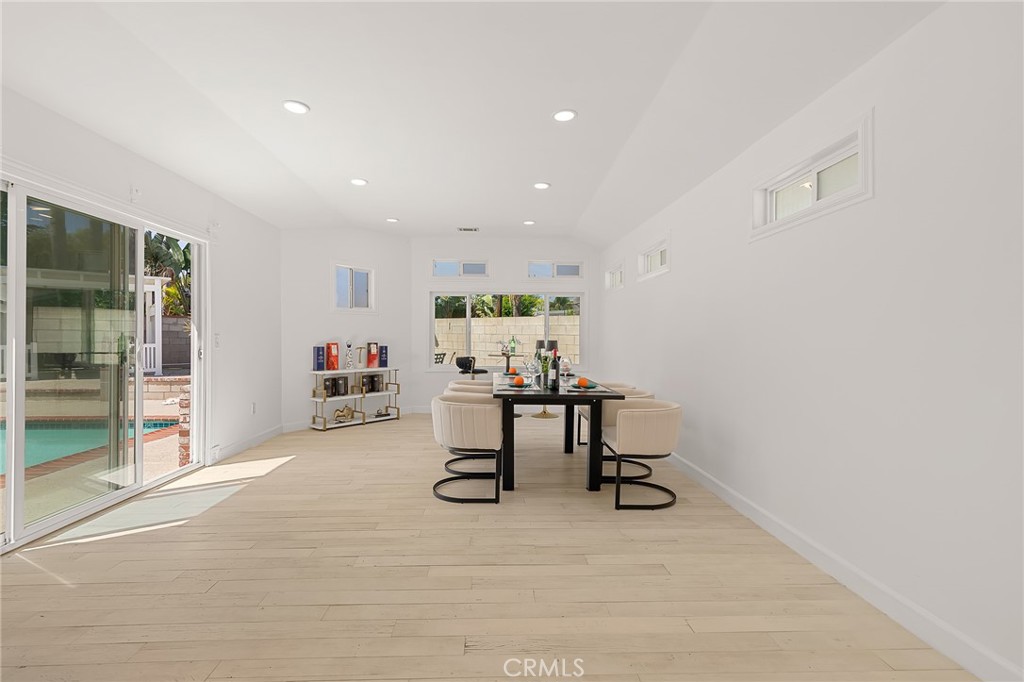 13281 Mono Place Property Photo 32