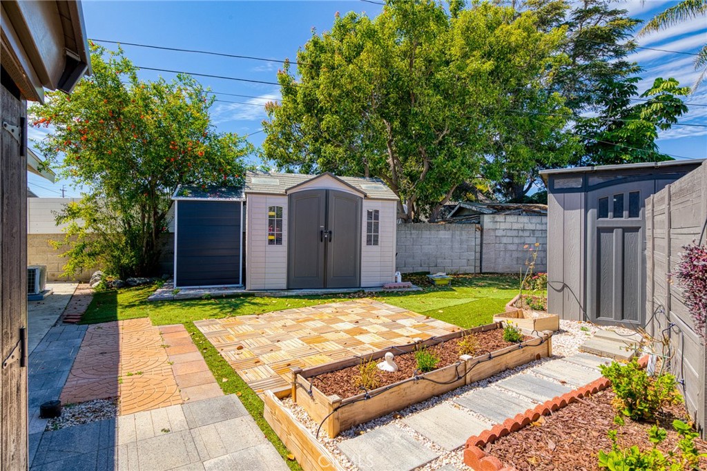 13281 Mono Place Property Photo 49