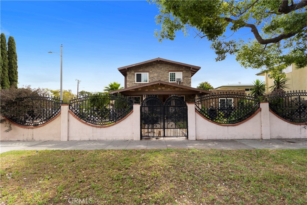 603 S Orange Property Photo 1