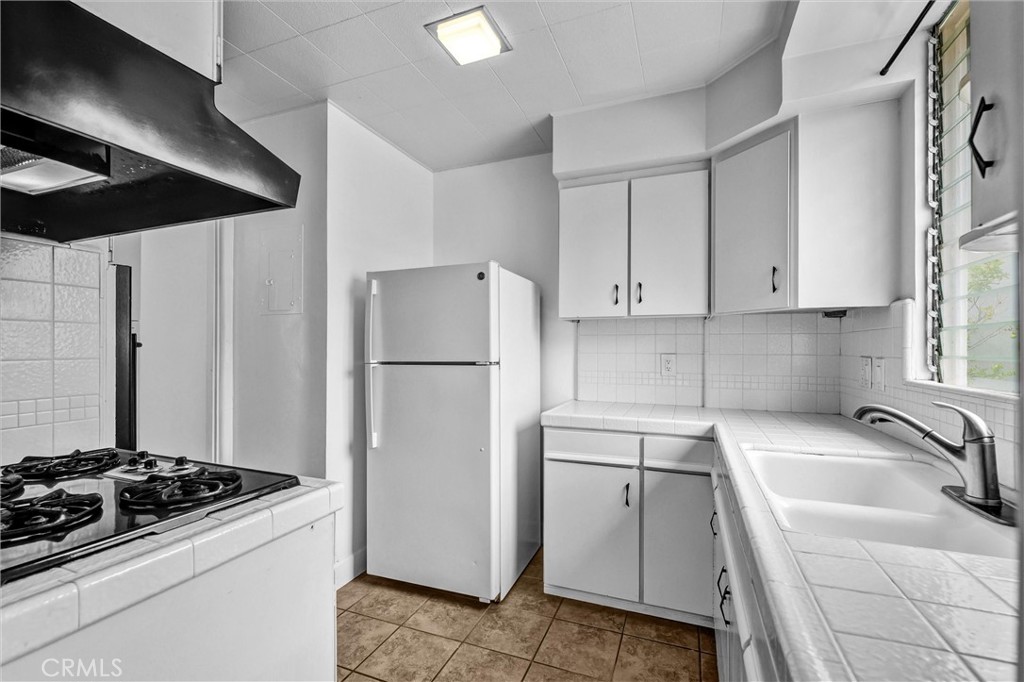 121 35th Property Photo 21