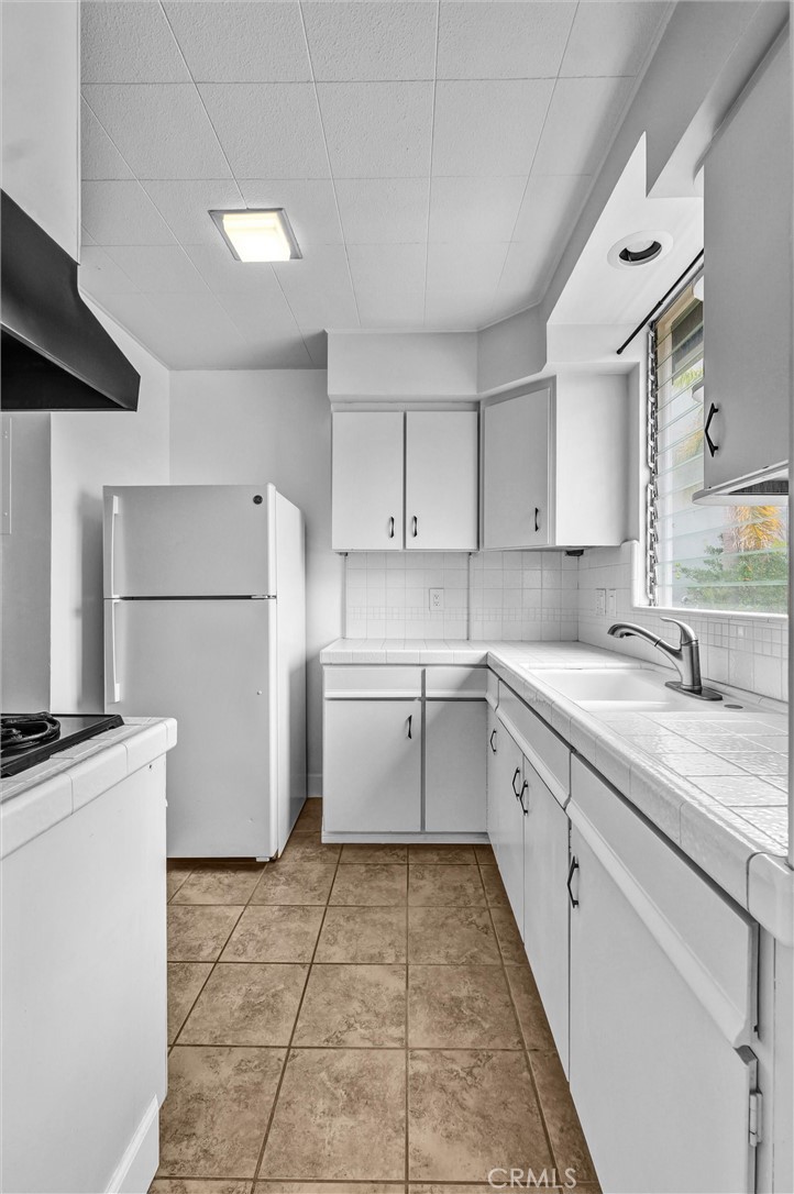 121 35th Property Photo 22
