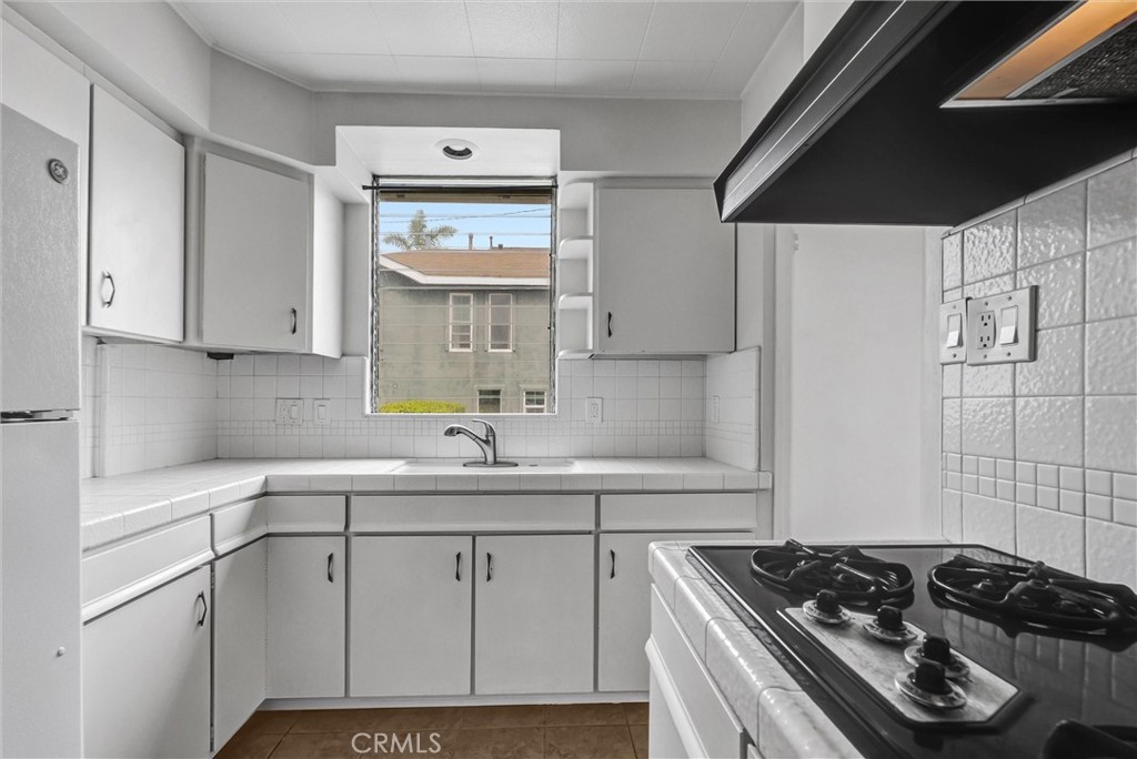 121 35th Property Photo 24