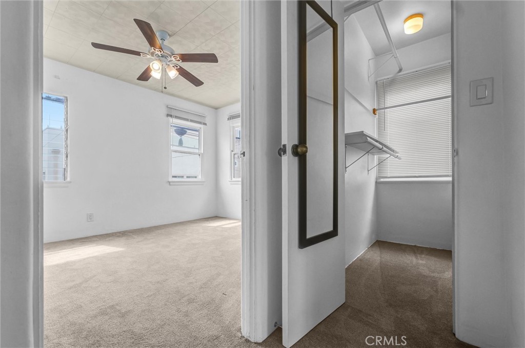 121 35th Property Photo 27