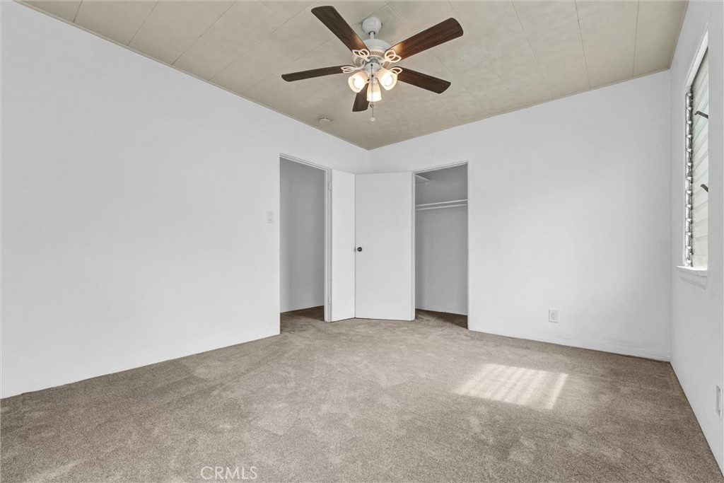 121 35th Property Photo 29