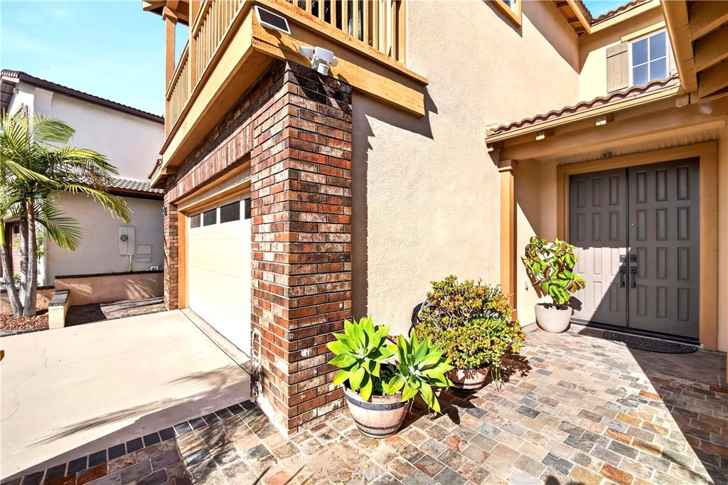 1820 W Demaret Court Property Photo 3