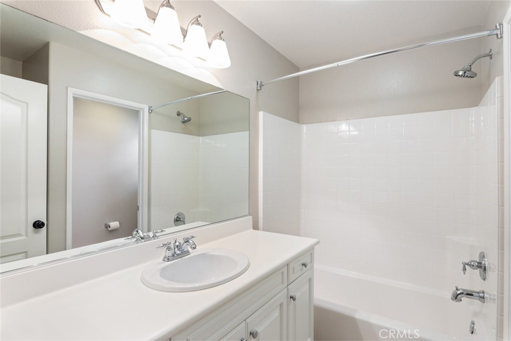 45000 Vine Cliff Property Photo 17