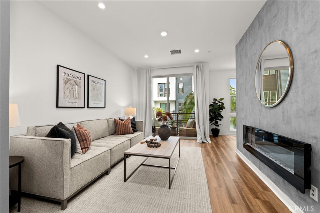 210 Placemark Property Photo 13