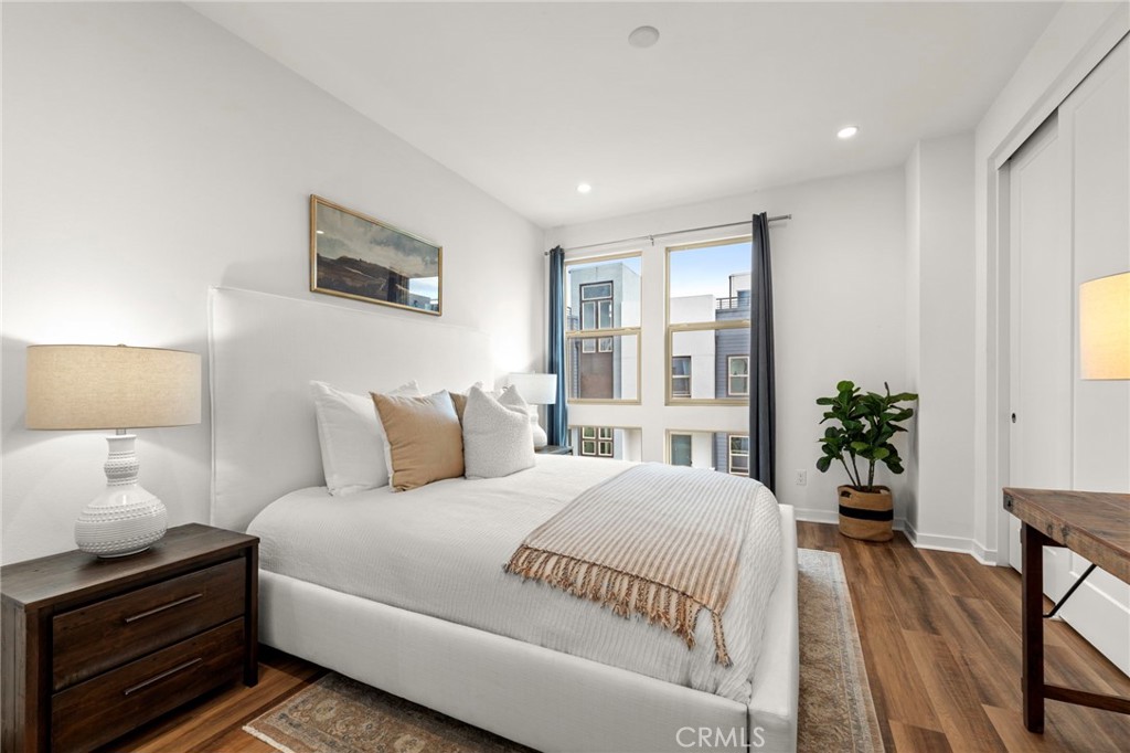 210 Placemark Property Photo 22