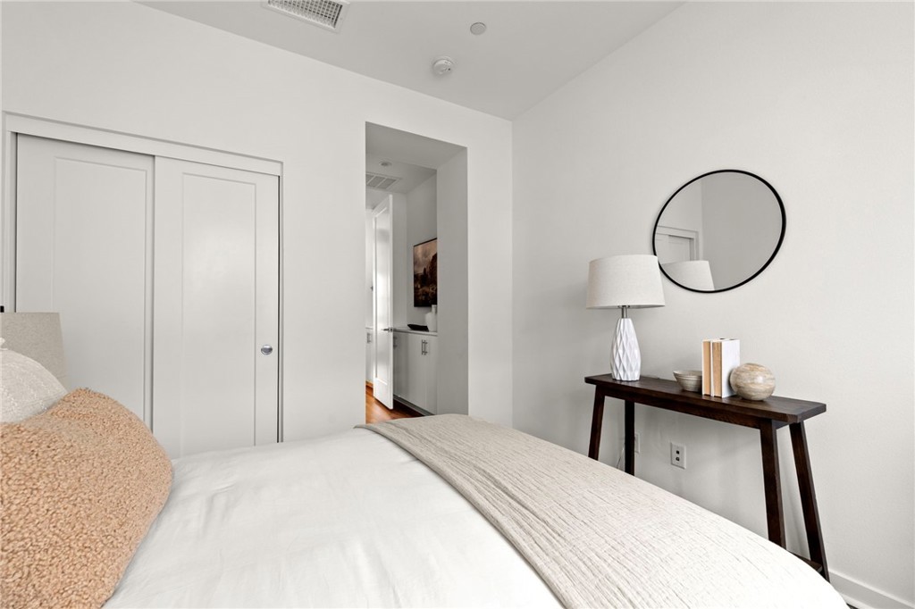 210 Placemark Property Photo 27