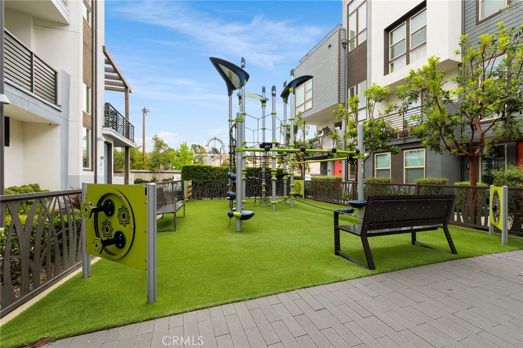 210 Placemark Property Photo 41