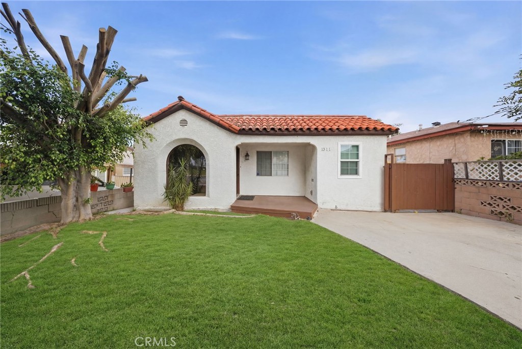 1311 W R Property Photo 1