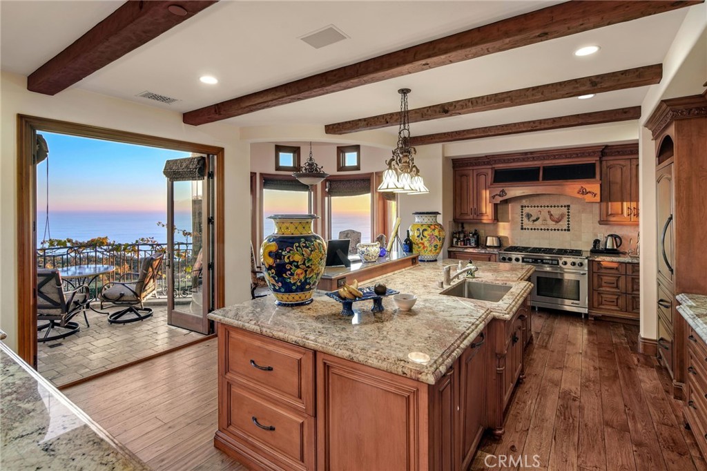 20 Le Conte Property Photo 8