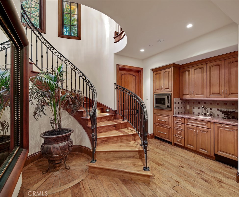 20 Le Conte Property Photo 27