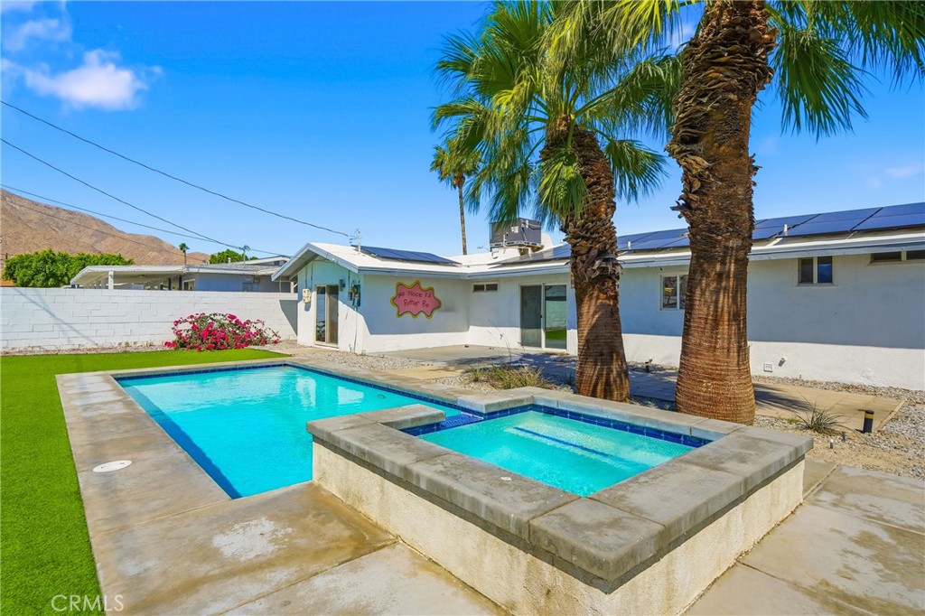 431 W Avenida Cerca Property Photo 6