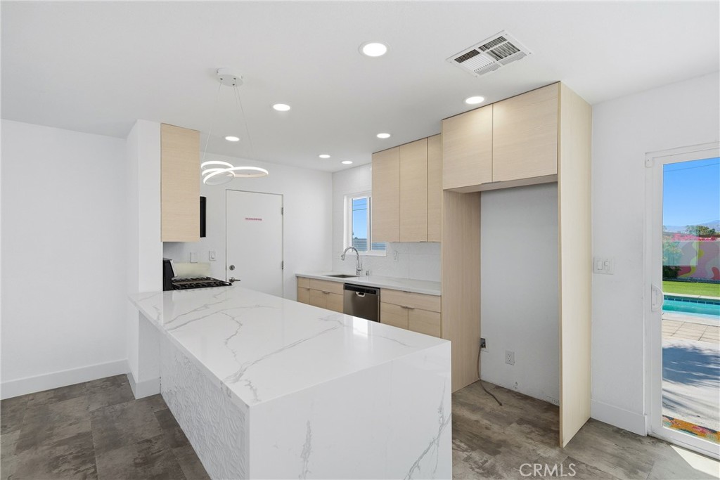 431 W Avenida Cerca Property Photo 10