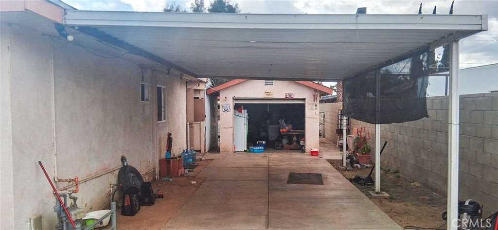 5600 Tamarack Property Photo 4