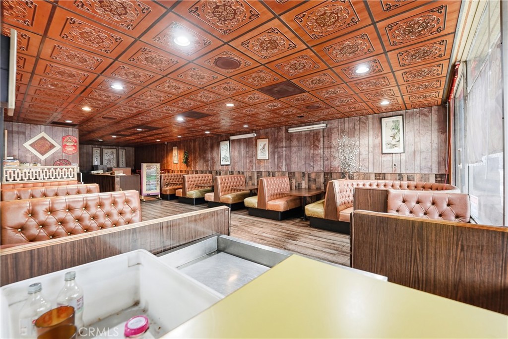 1930 S Pacific Property Photo 8