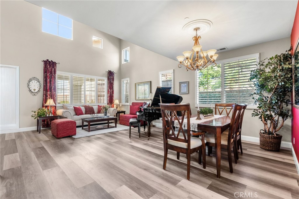 2092 E Nohl Ranch Road Property Photo 7
