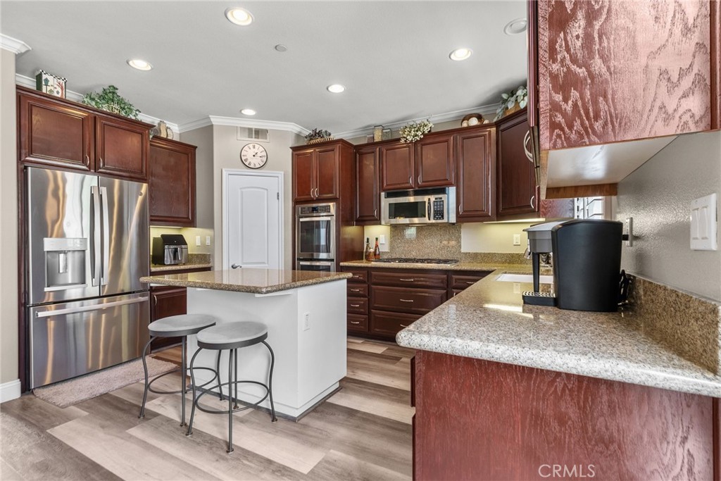 2092 E Nohl Ranch Road Property Photo 14