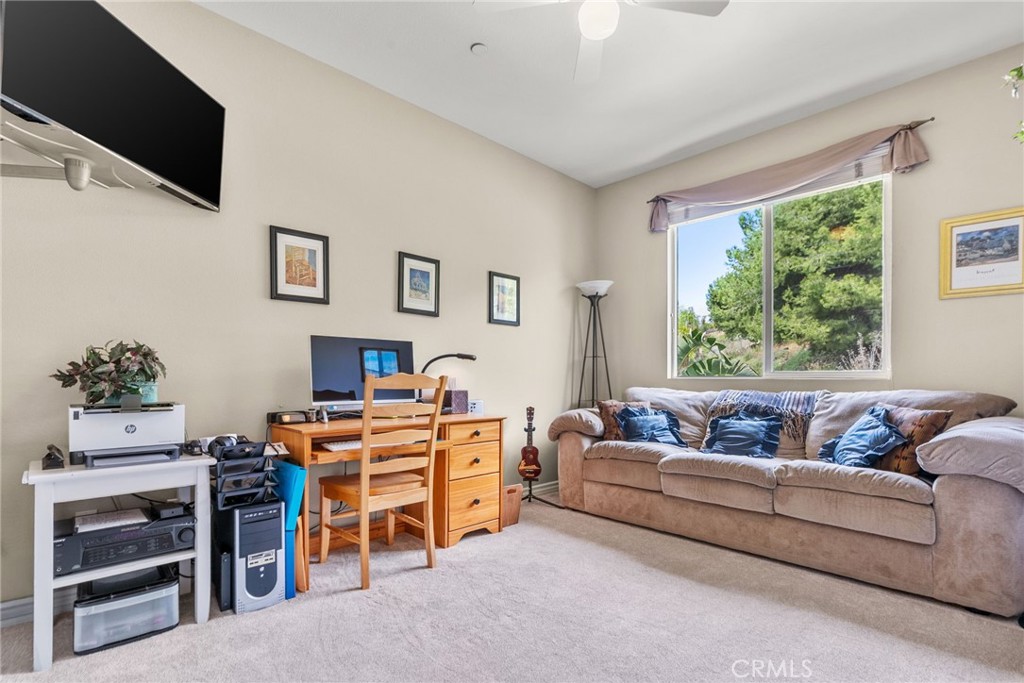 2092 E Nohl Ranch Road Property Photo 32