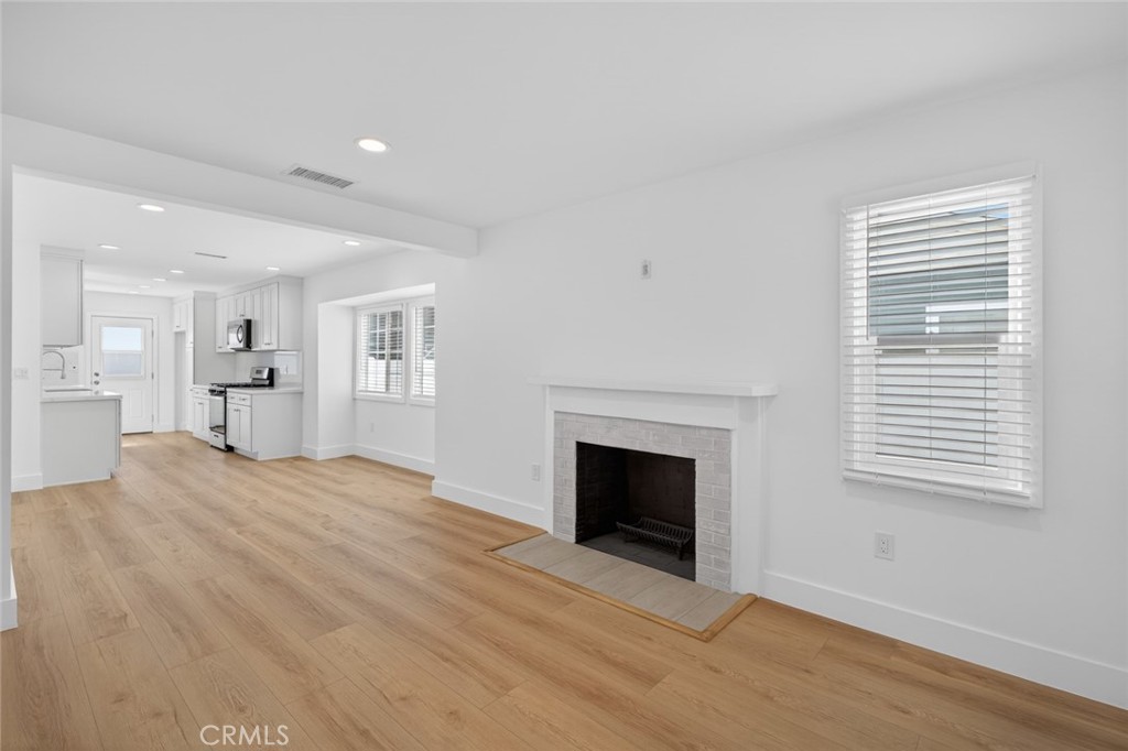155 Pasadena Property Photo 3