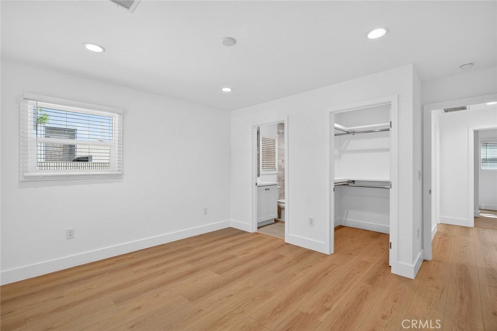 155 Pasadena Property Photo 9