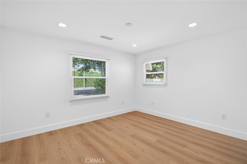 155 Pasadena Property Photo 10