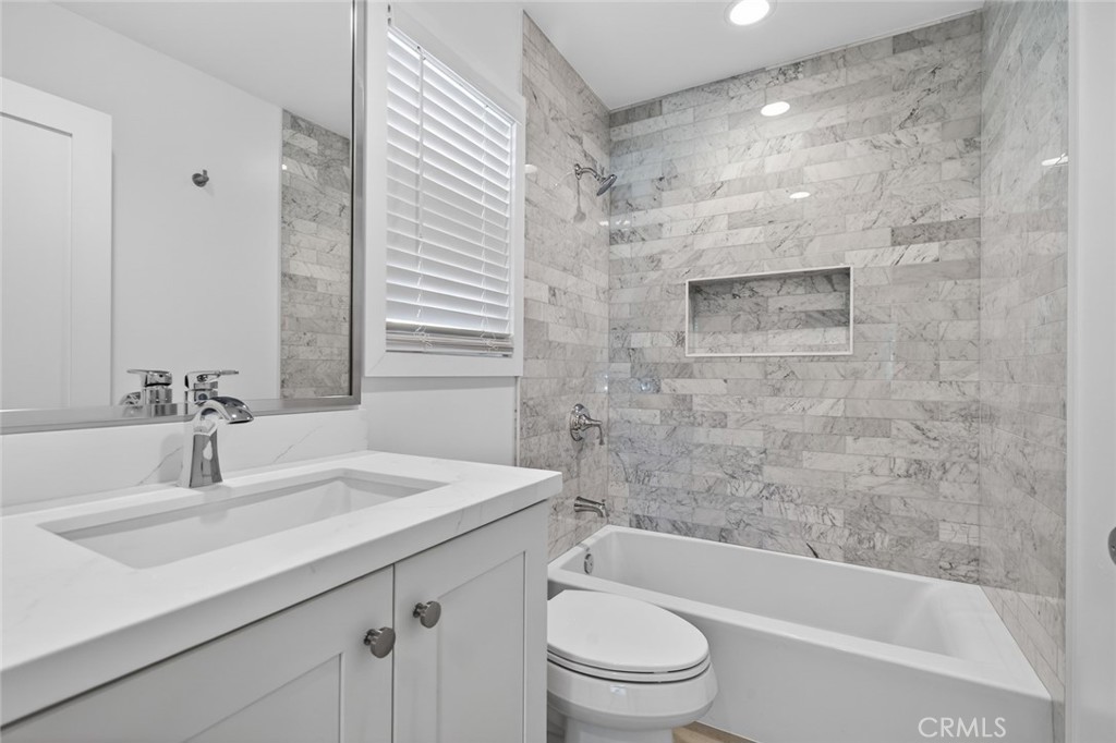 155 Pasadena Property Photo 12