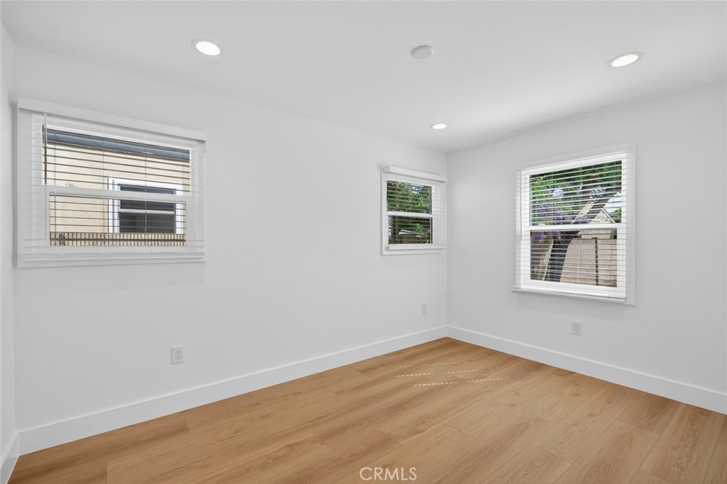 155 Pasadena Property Photo 13