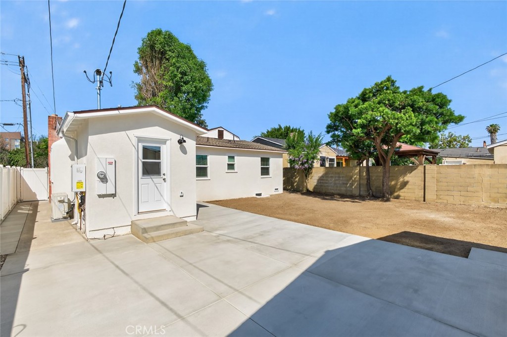 155 Pasadena Property Photo 17
