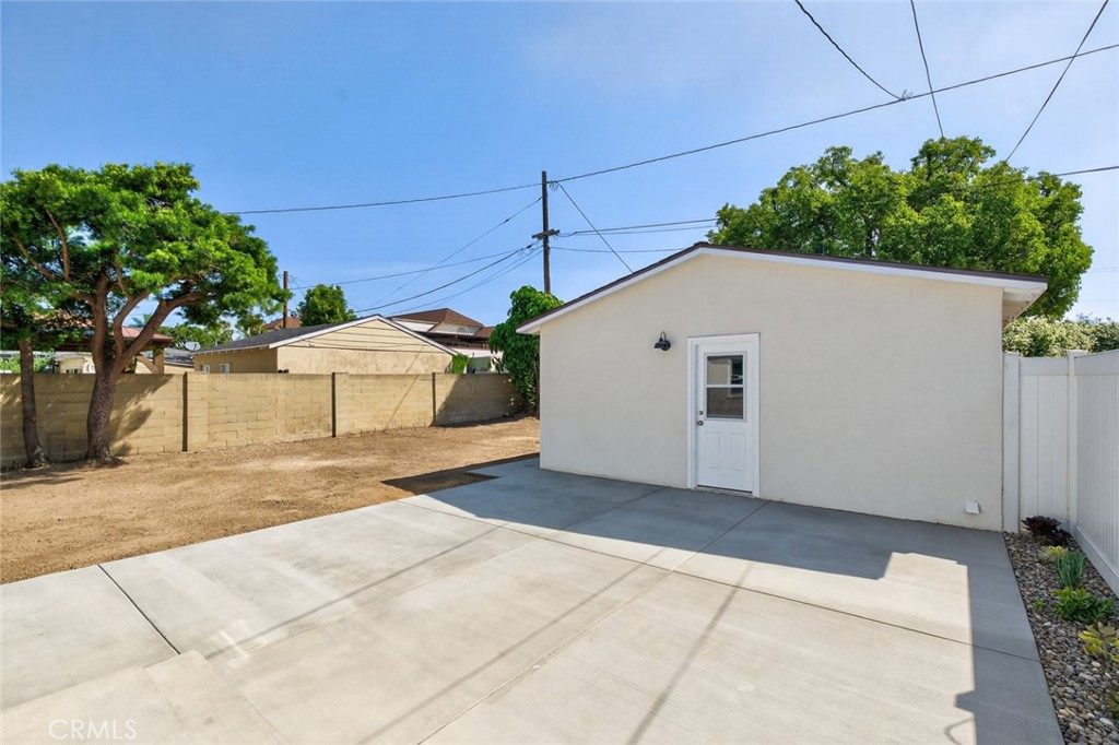 155 Pasadena Property Photo 18