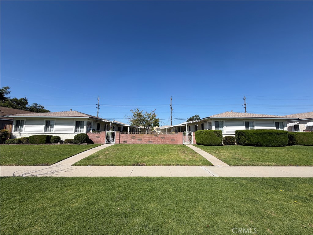 1749 N Hollywood Property Photo 3
