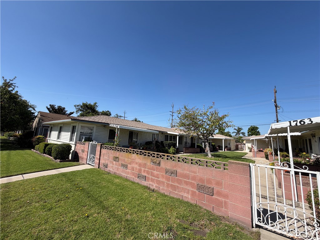 1749 N Hollywood Property Photo 7