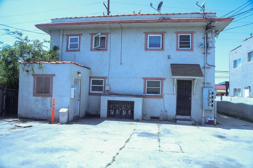 1454 Magnolia Property Photo 4