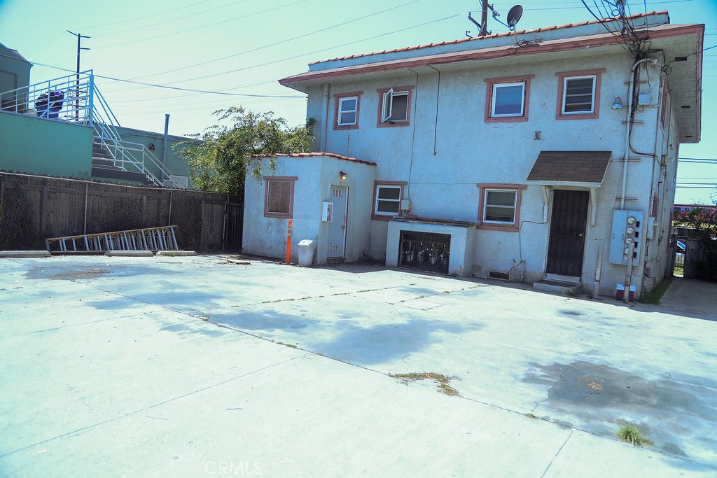 1454 Magnolia Property Photo 5