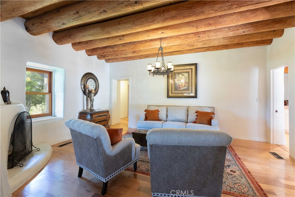 1615 Halsey Street Property Photo 14