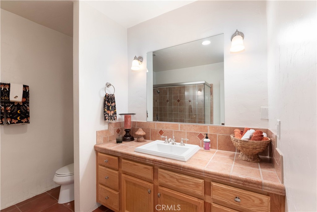 1615 Halsey Street Property Photo 43