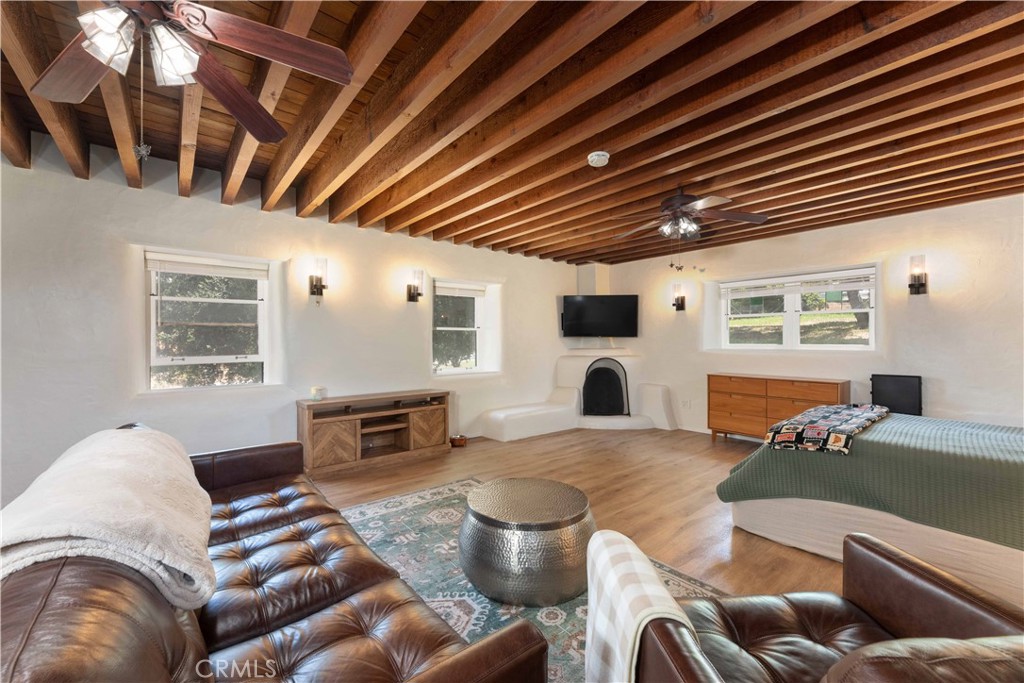 1615 Halsey Street Property Photo 53