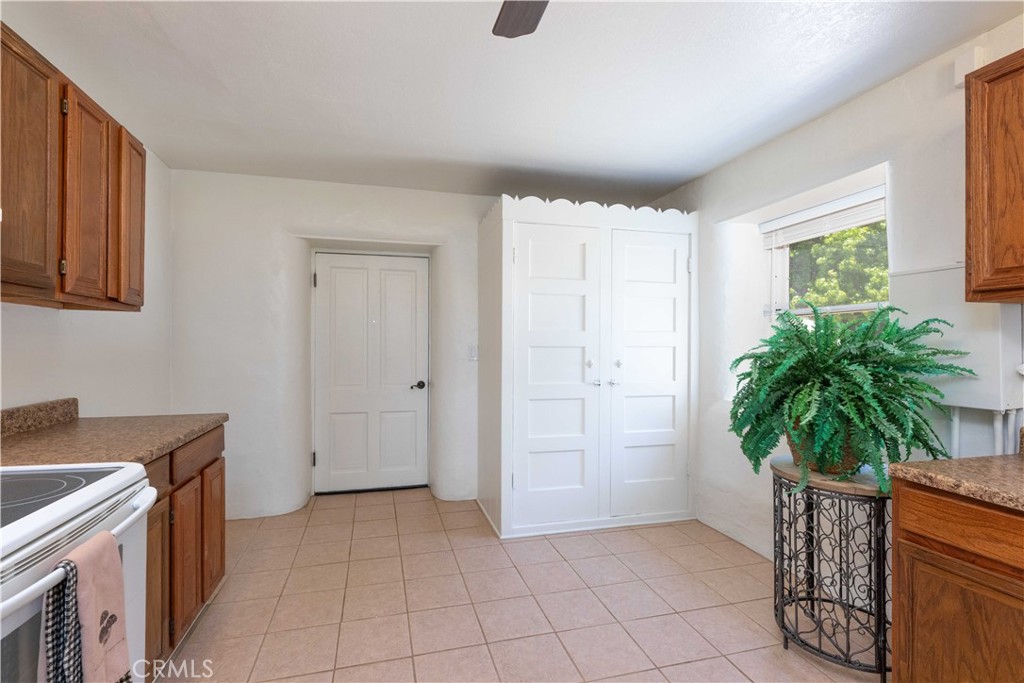 1615 Halsey Street Property Photo 58
