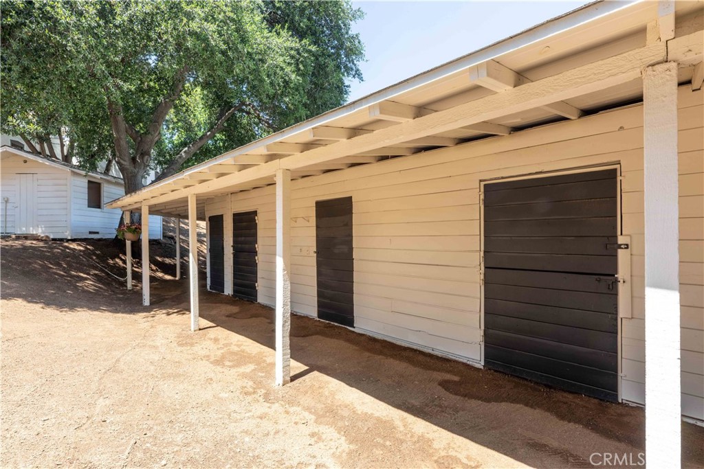 1615 Halsey Street Property Photo 66