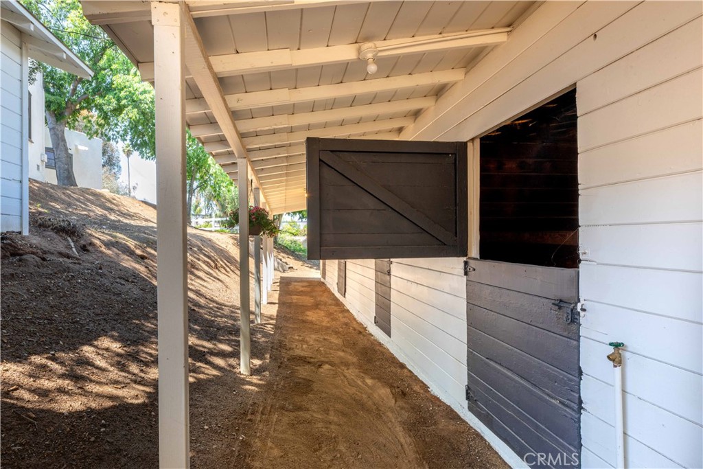 1615 Halsey Street Property Photo 68