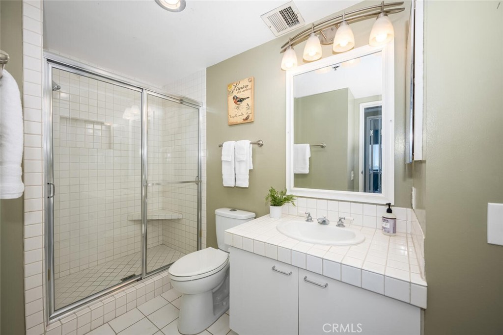 525 E Seaside Way 904 Property Photo 34