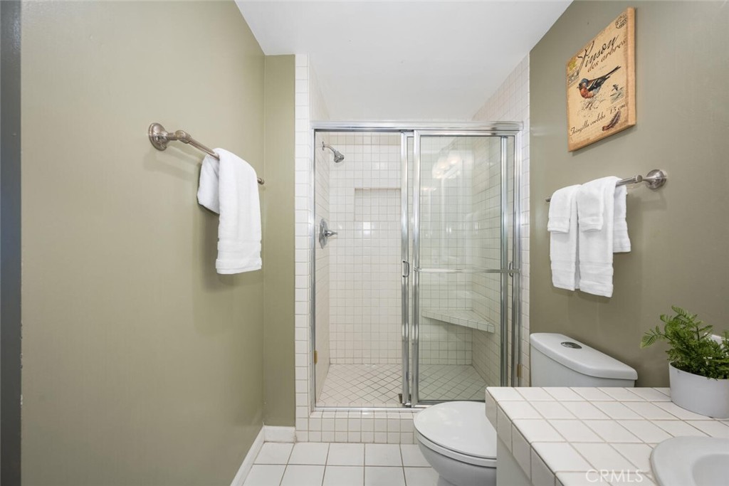 525 E Seaside Way 904 Property Photo 35