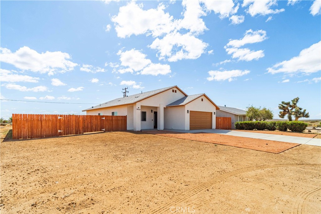 19436 87th Street Property Photo 4